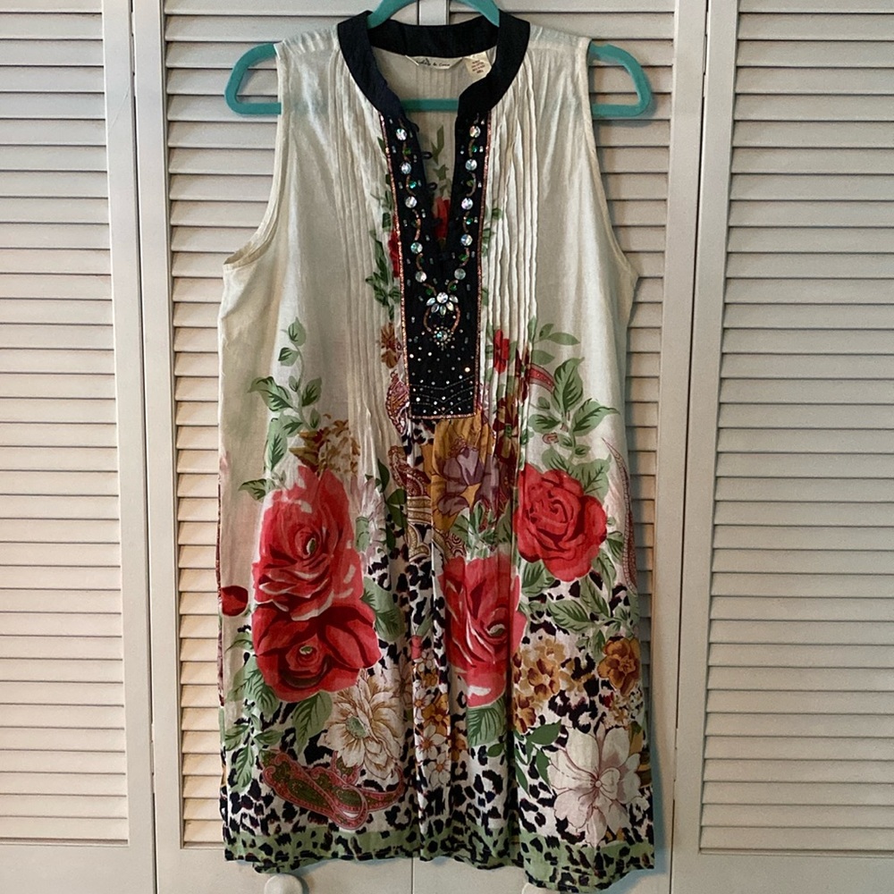Lucky & Coco Embellished Dress. Ladies size L 100% cotton. SO cute & comfy